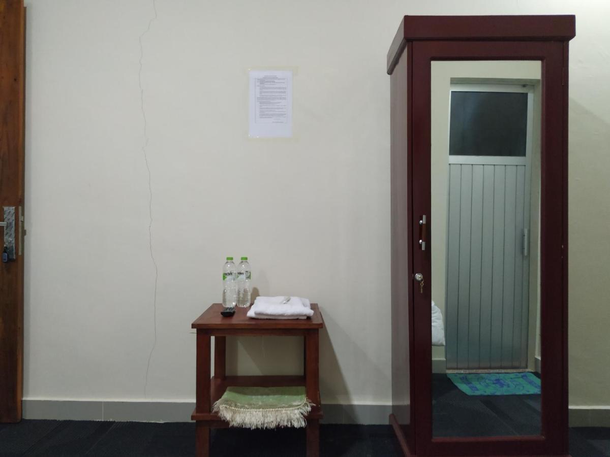 Penginapan Intan Bandara Padang  Dış mekan fotoğraf